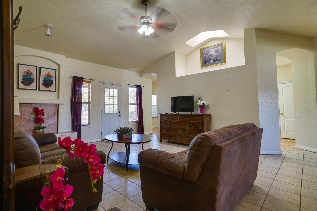 Convenient Las Cruces Home With Patio And Grill! Kültér fotó